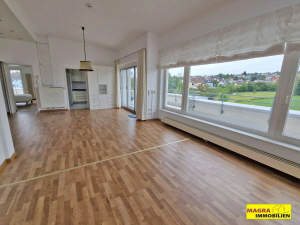 Schramberg-Sulgen / Extravagante Penthouse-Wohnung